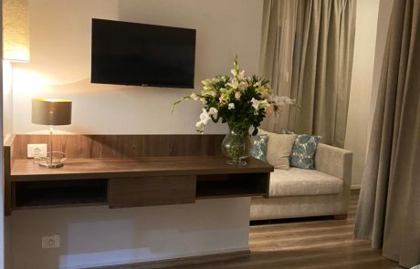 chambre-avec-tele-resort-sousse Salon avec télé de resort sousse